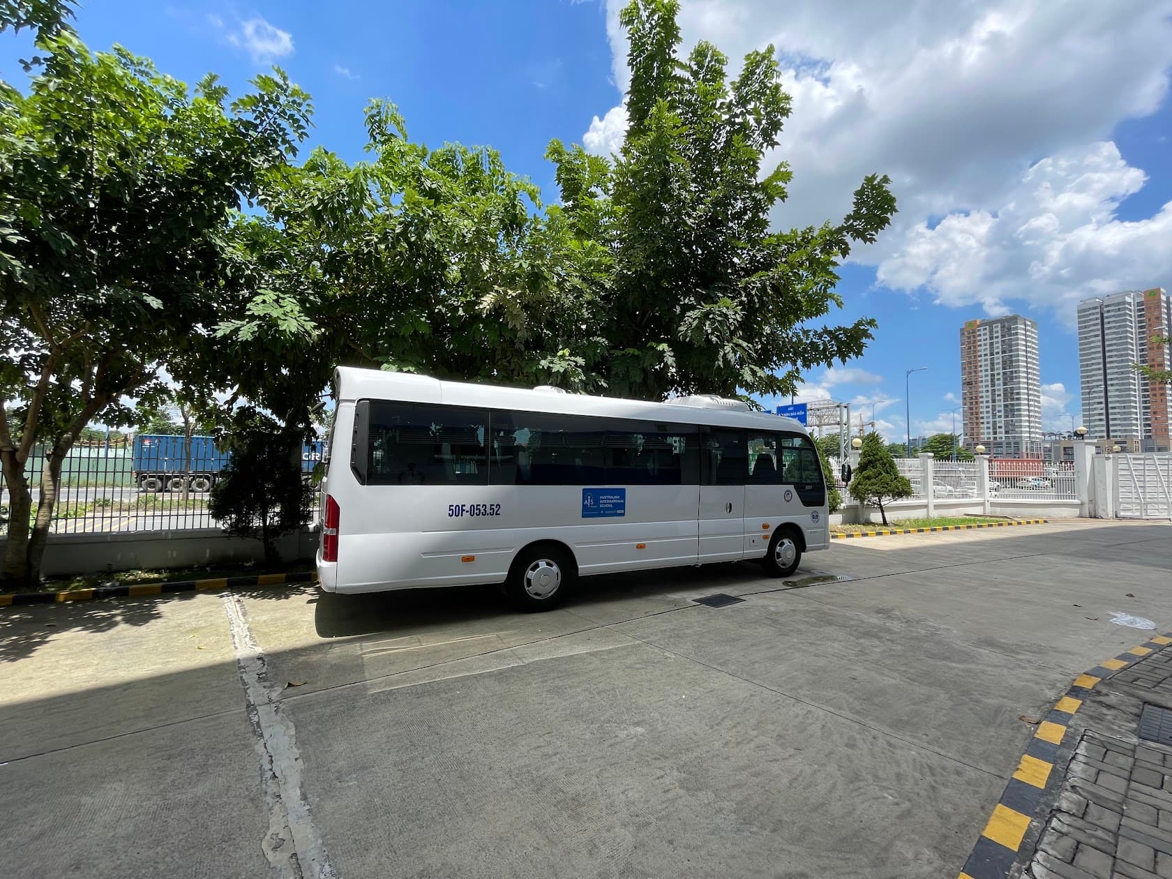 Saigon School Bus operations 2